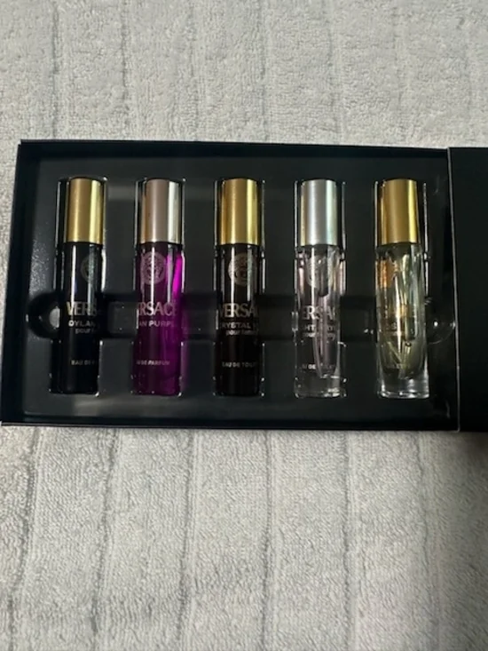 Versace Black Box with Gold Logo - Picture 2 of 3